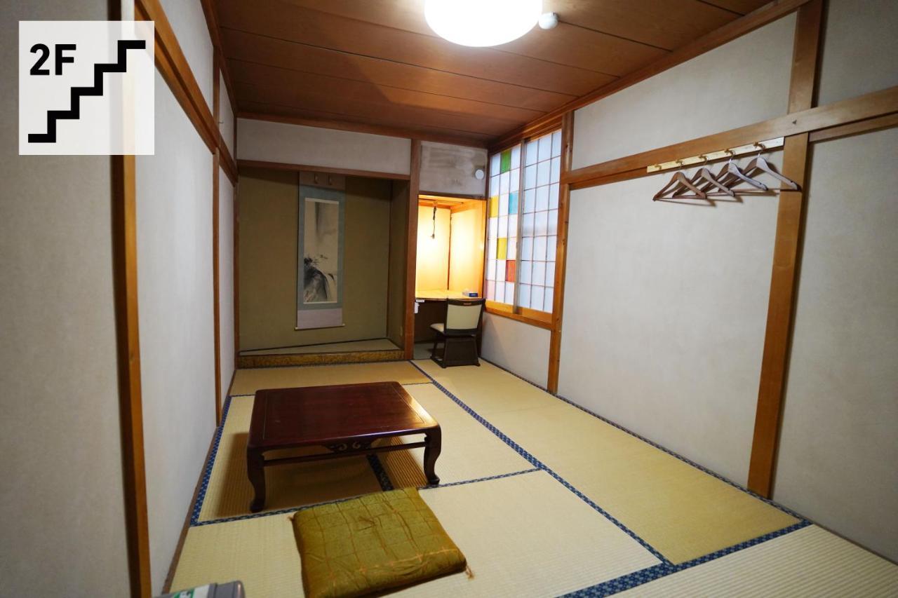 Hostel Murasaki Ryokan Такаяма Екстериор снимка