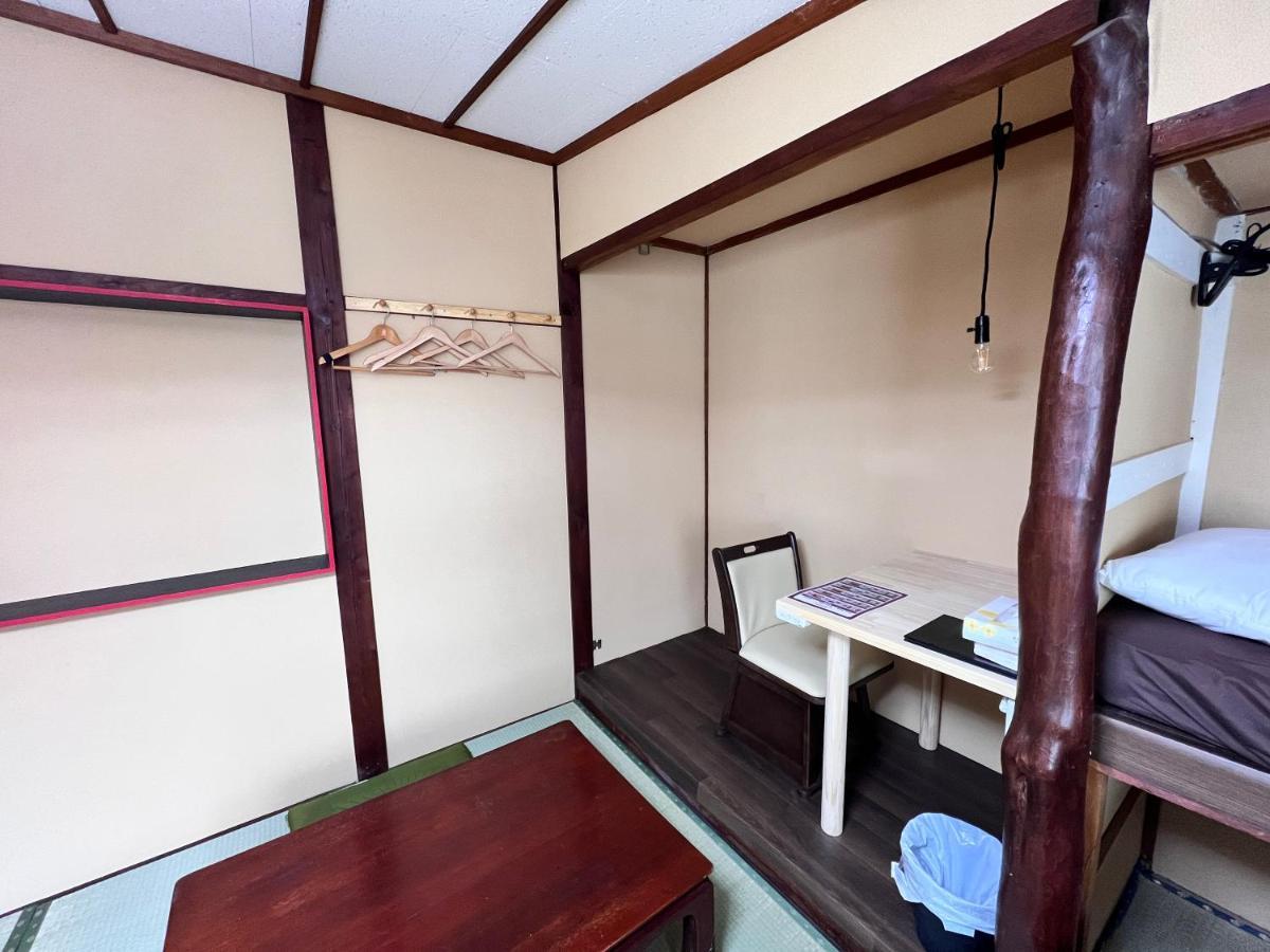 Hostel Murasaki Ryokan Такаяма Екстериор снимка