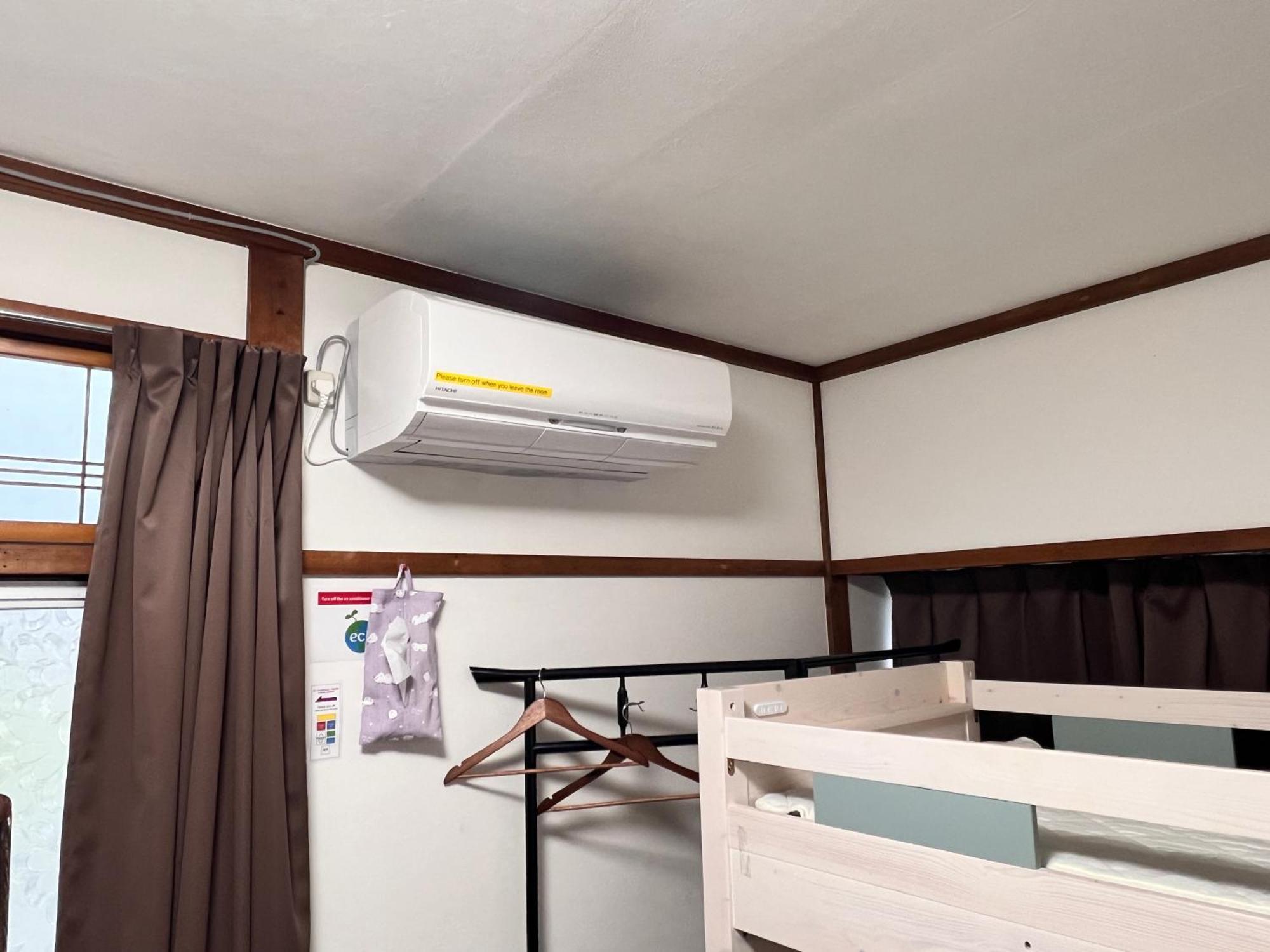 Hostel Murasaki Ryokan Такаяма Екстериор снимка