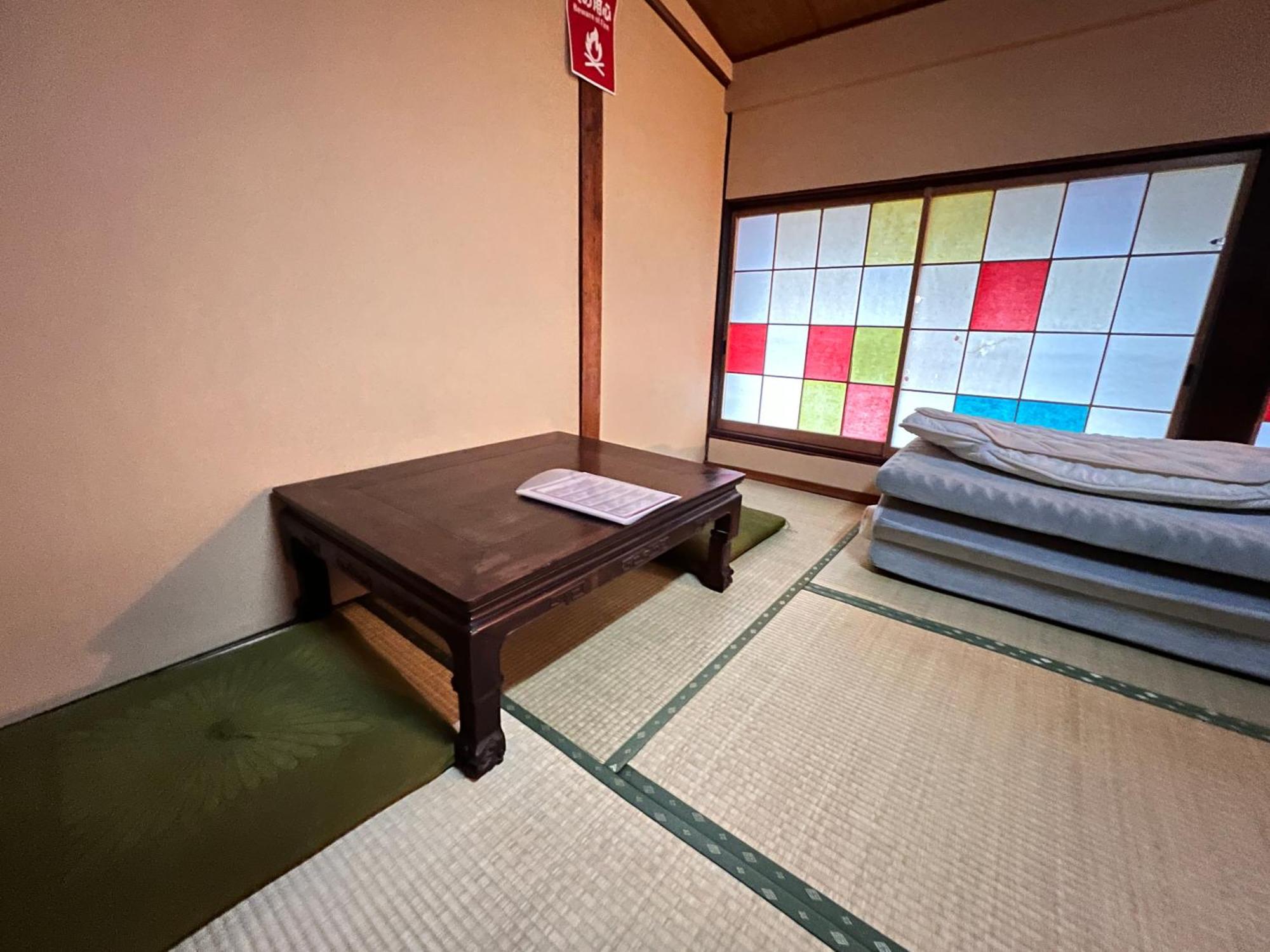 Hostel Murasaki Ryokan Такаяма Екстериор снимка