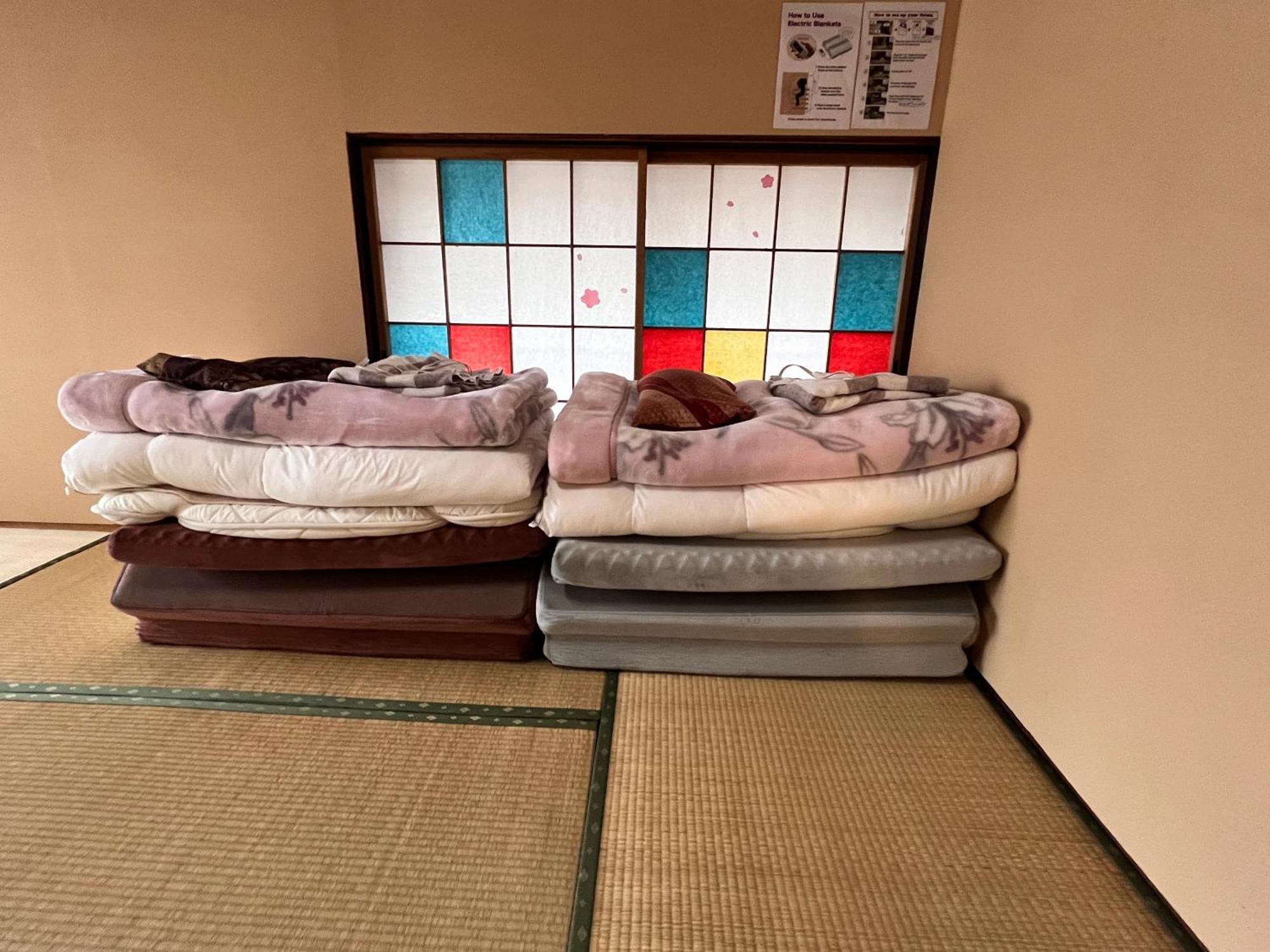 Hostel Murasaki Ryokan Такаяма Екстериор снимка