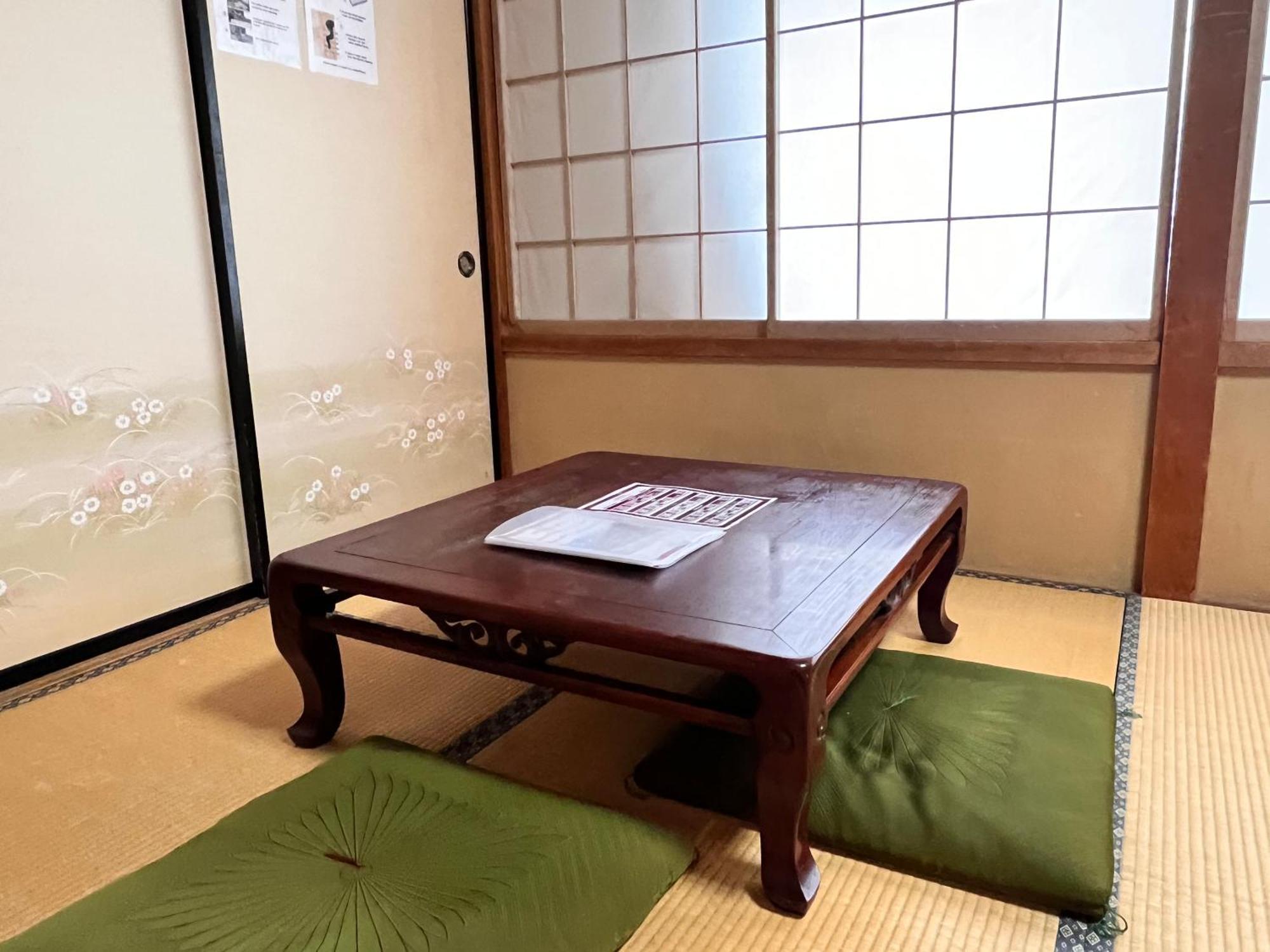 Hostel Murasaki Ryokan Такаяма Екстериор снимка