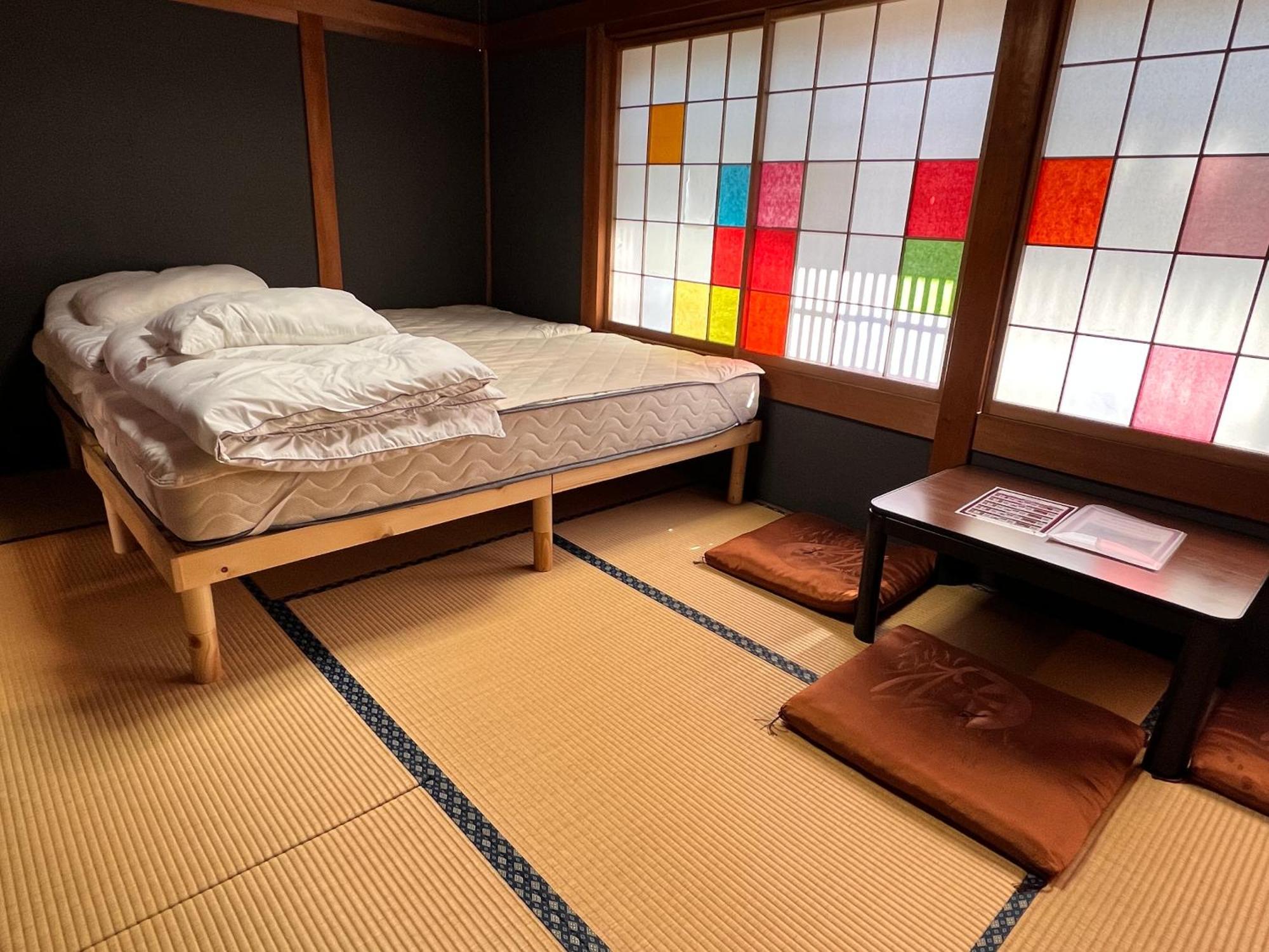 Hostel Murasaki Ryokan Такаяма Екстериор снимка